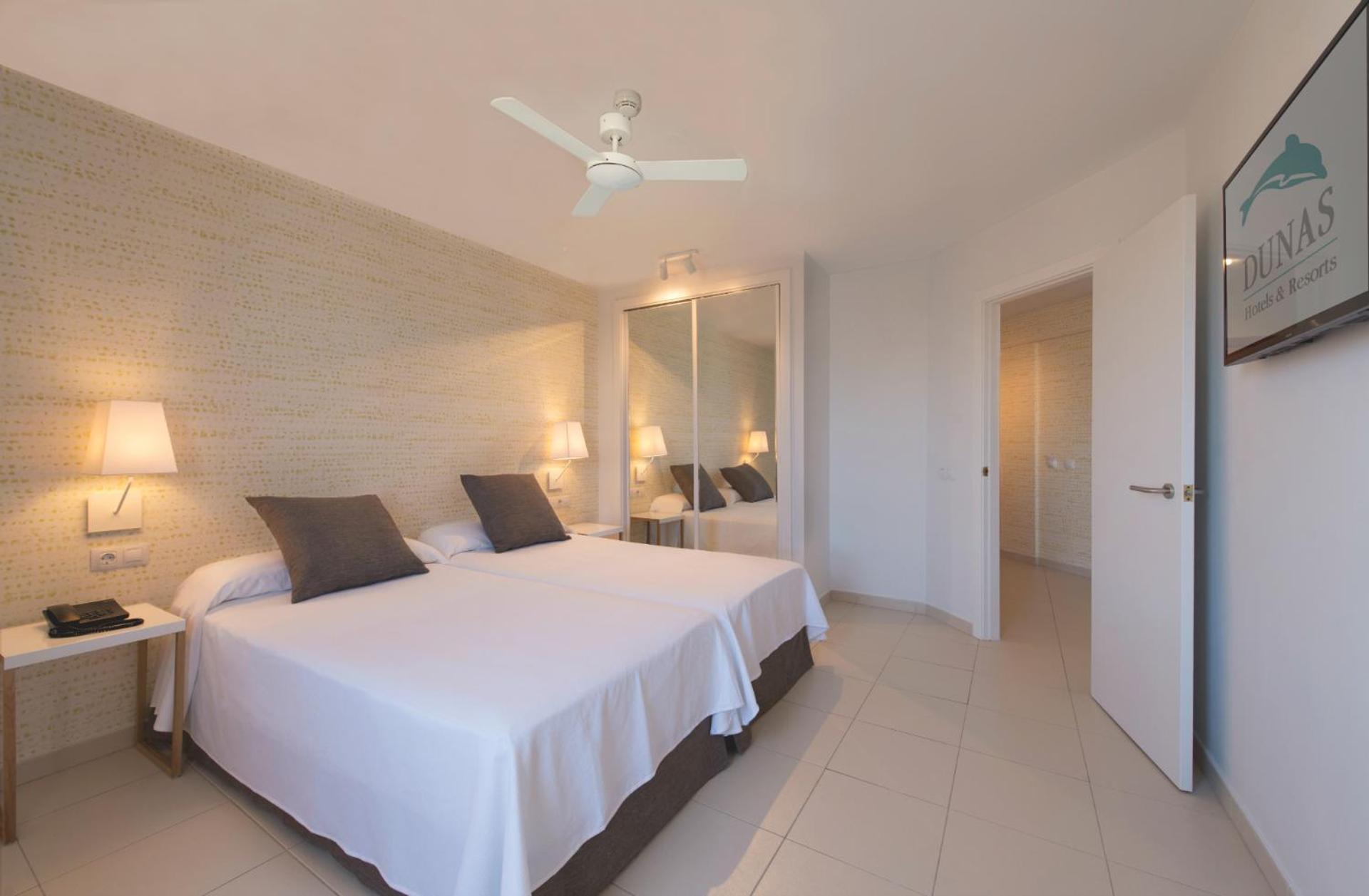 Suite Pool View