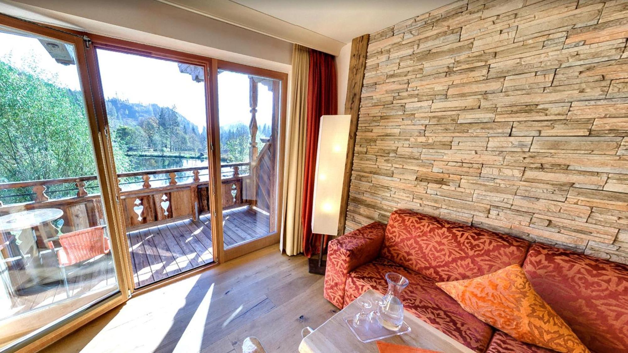 Double Junior Suite with Sofa Bed, Balcony, Mountain View and Couch