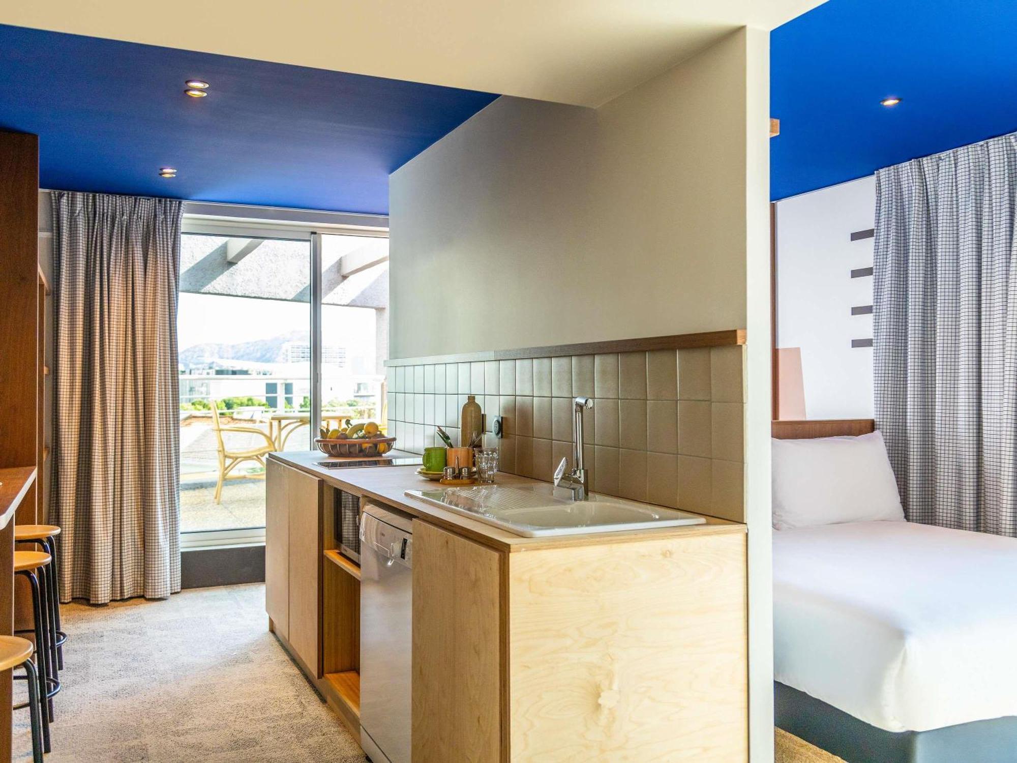 Super Pop Room – Double Terraces – 1 Double Bed Velodrome Stadium View