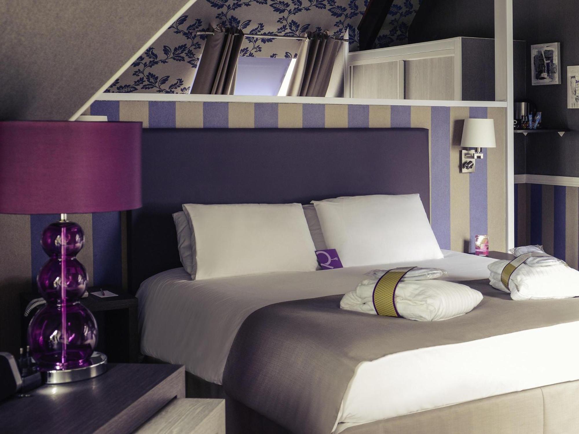 Privilege Suite One Double Bed One Sofa Bed