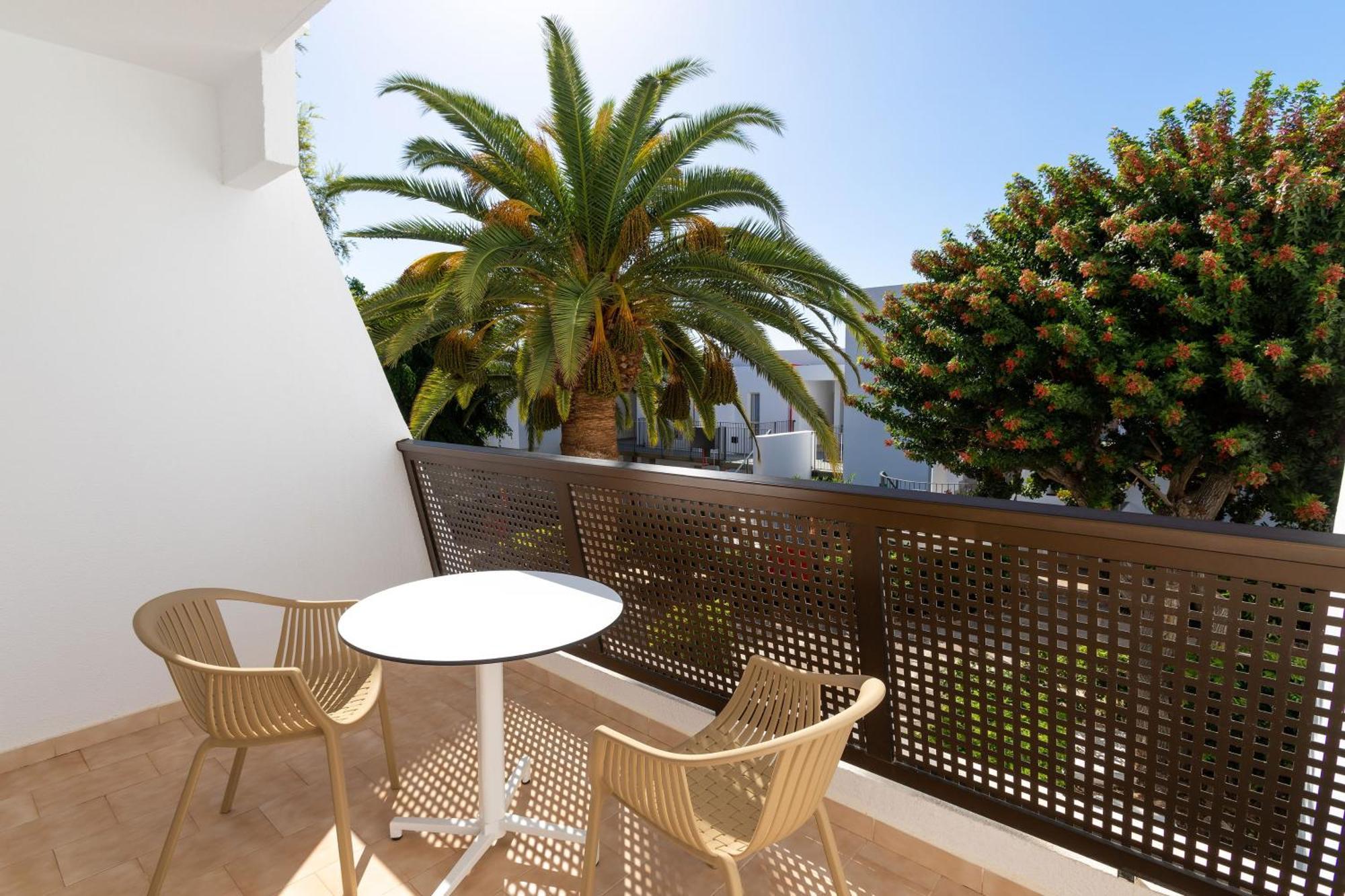Junior Suite Balcony