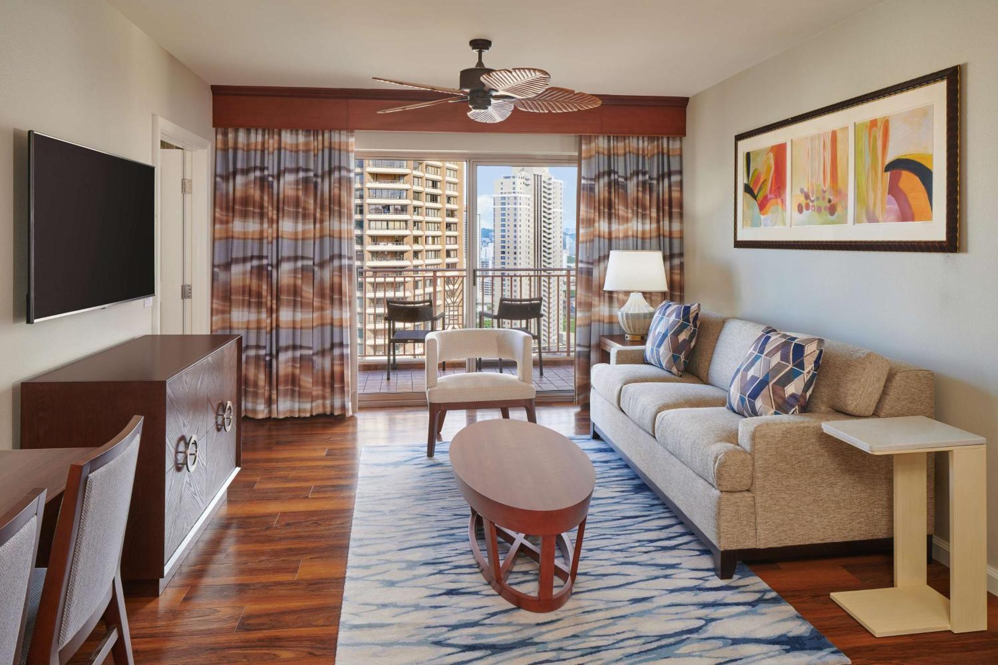 One Bedroom Double Suite Partial Ocean View Non-Smoking