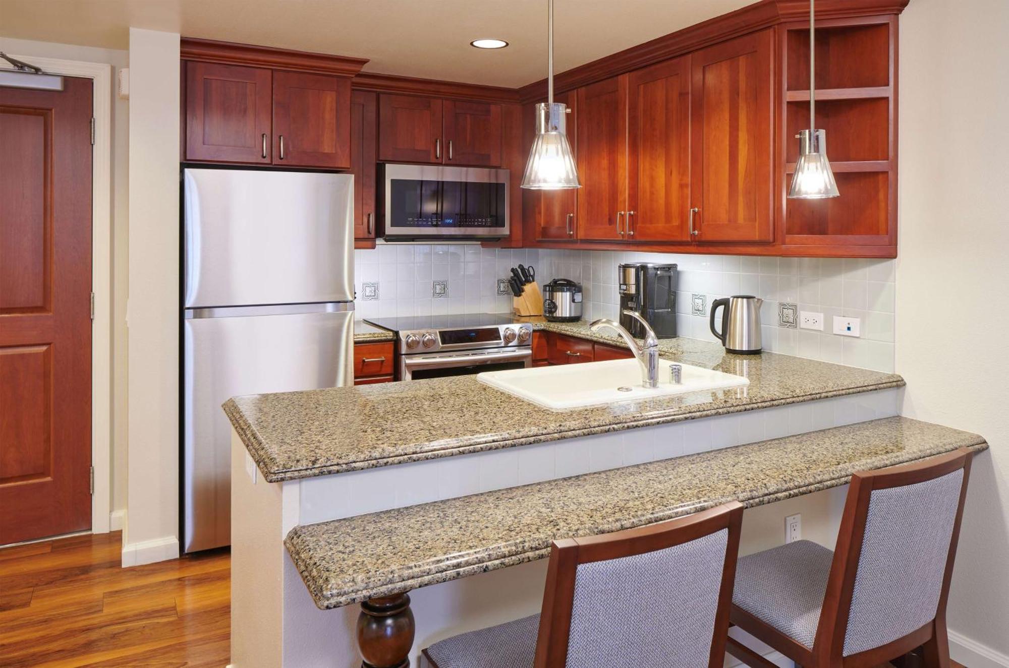 One-Bedroom Suite City View