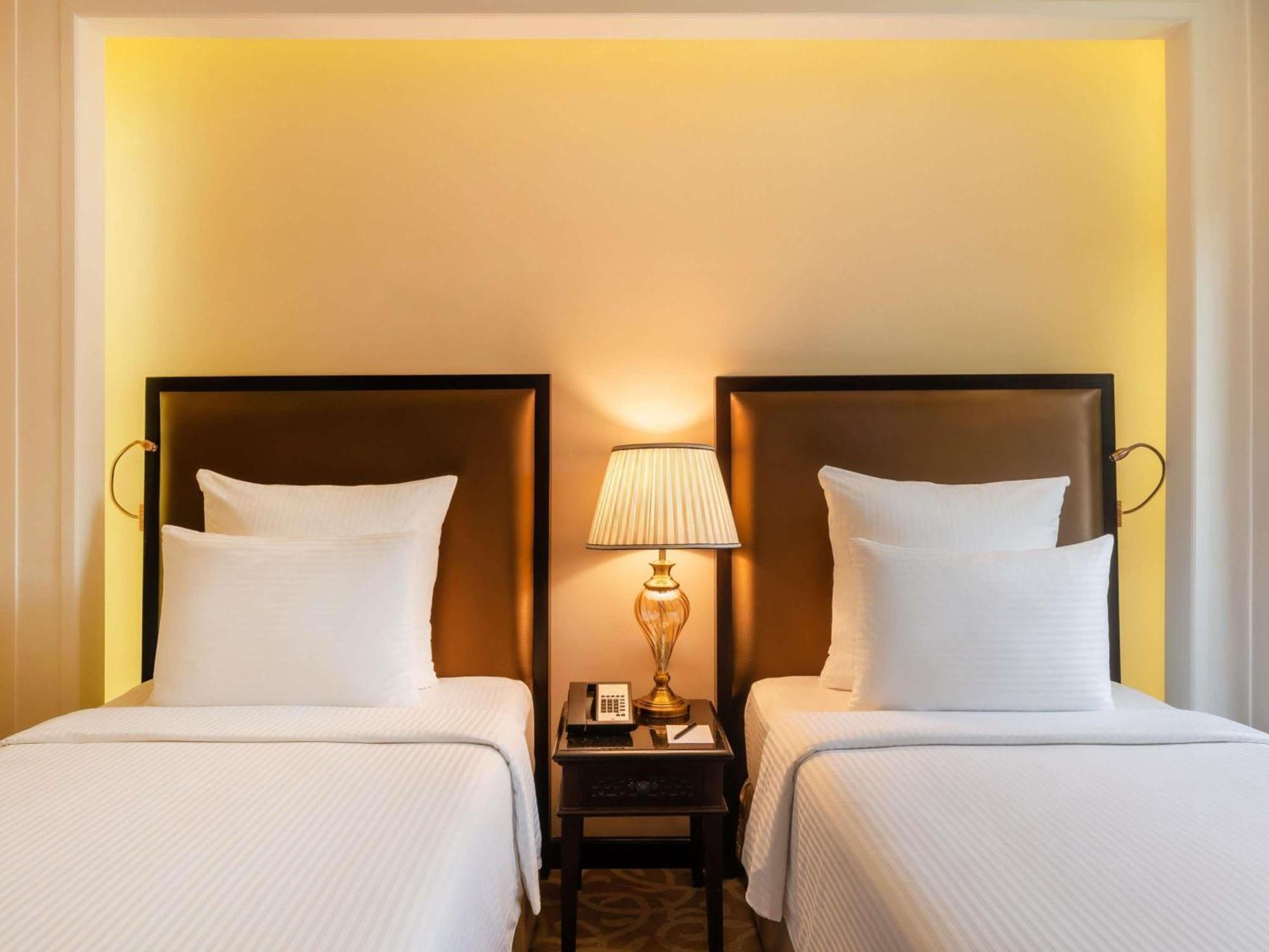 Five-Bedroom Royal Suite with Three King Beds, Four Twin Beds and Sea View