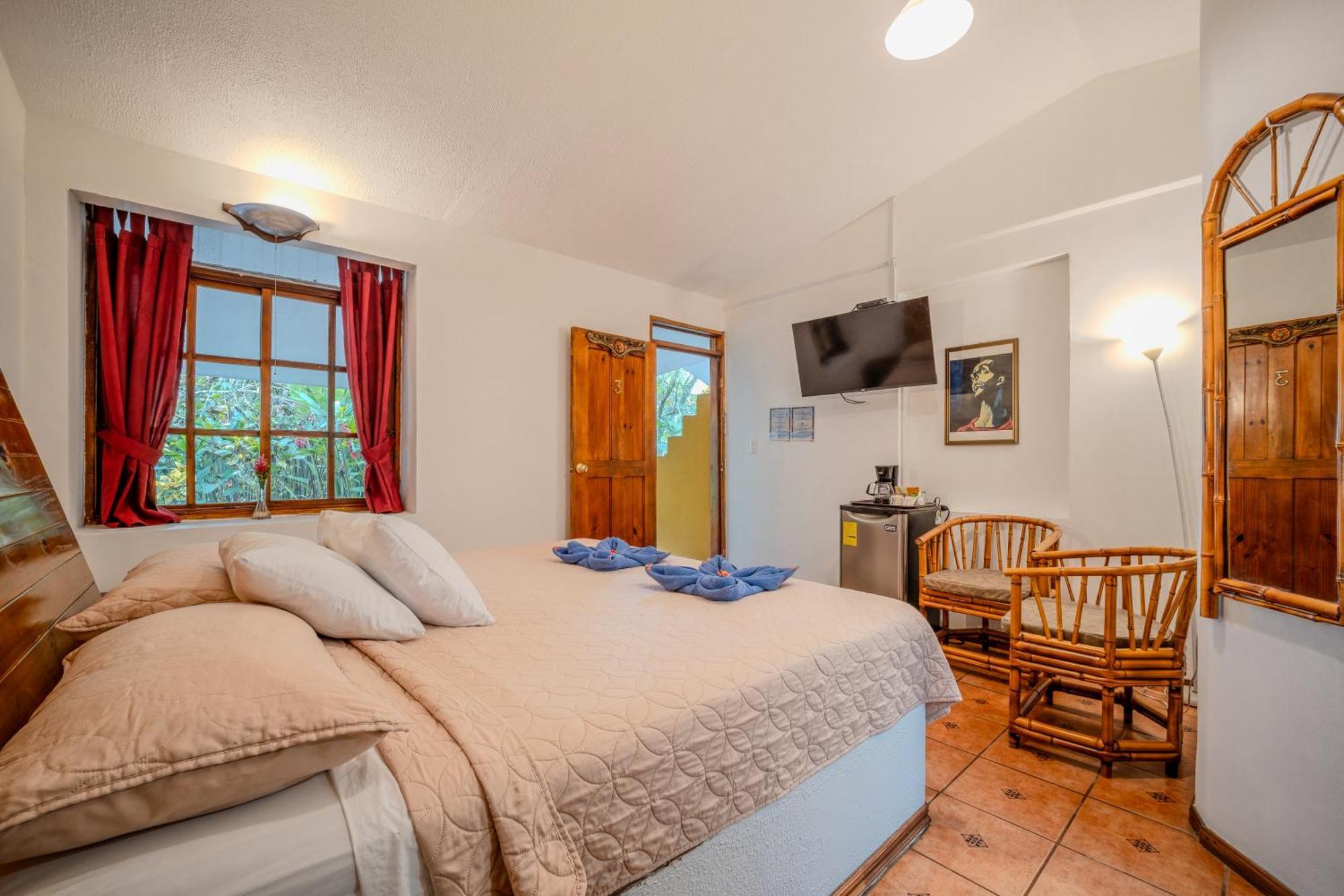 Standard Zimmer mit Kingsize-Bett