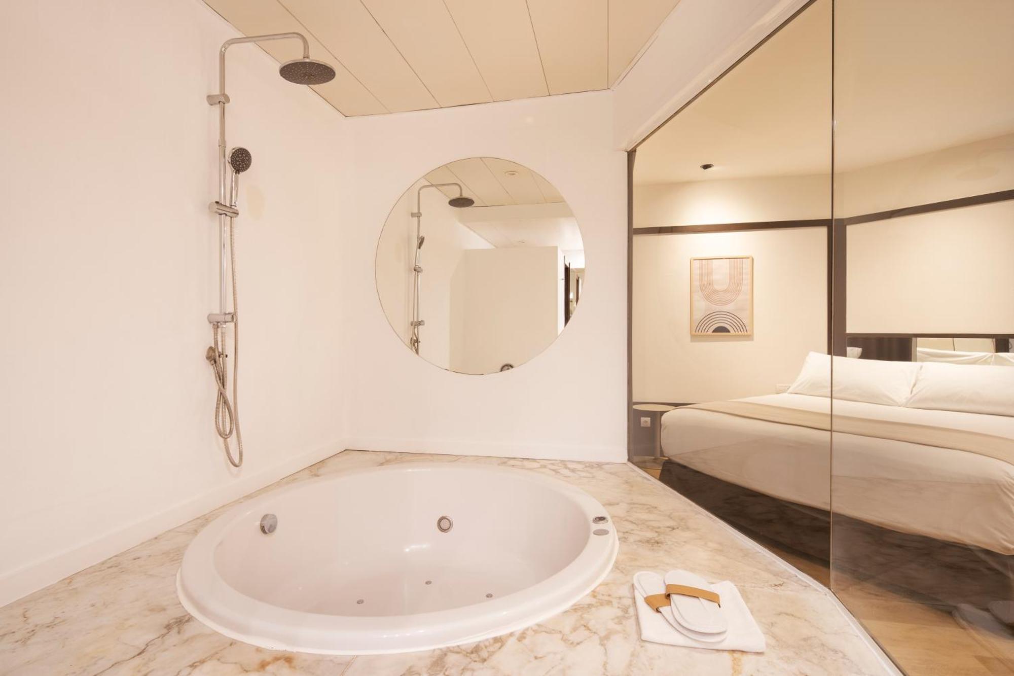Suite Spa Bath