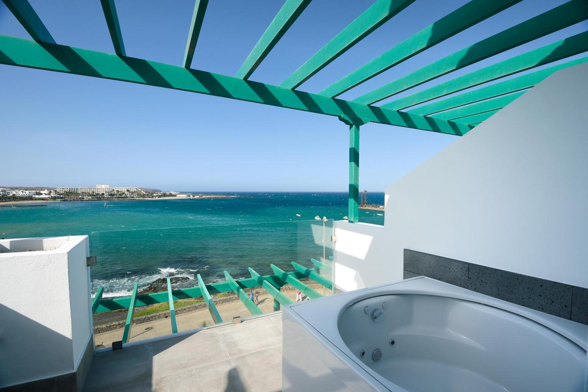 Deluxe Double or Twin Room Sea View Spa Bath