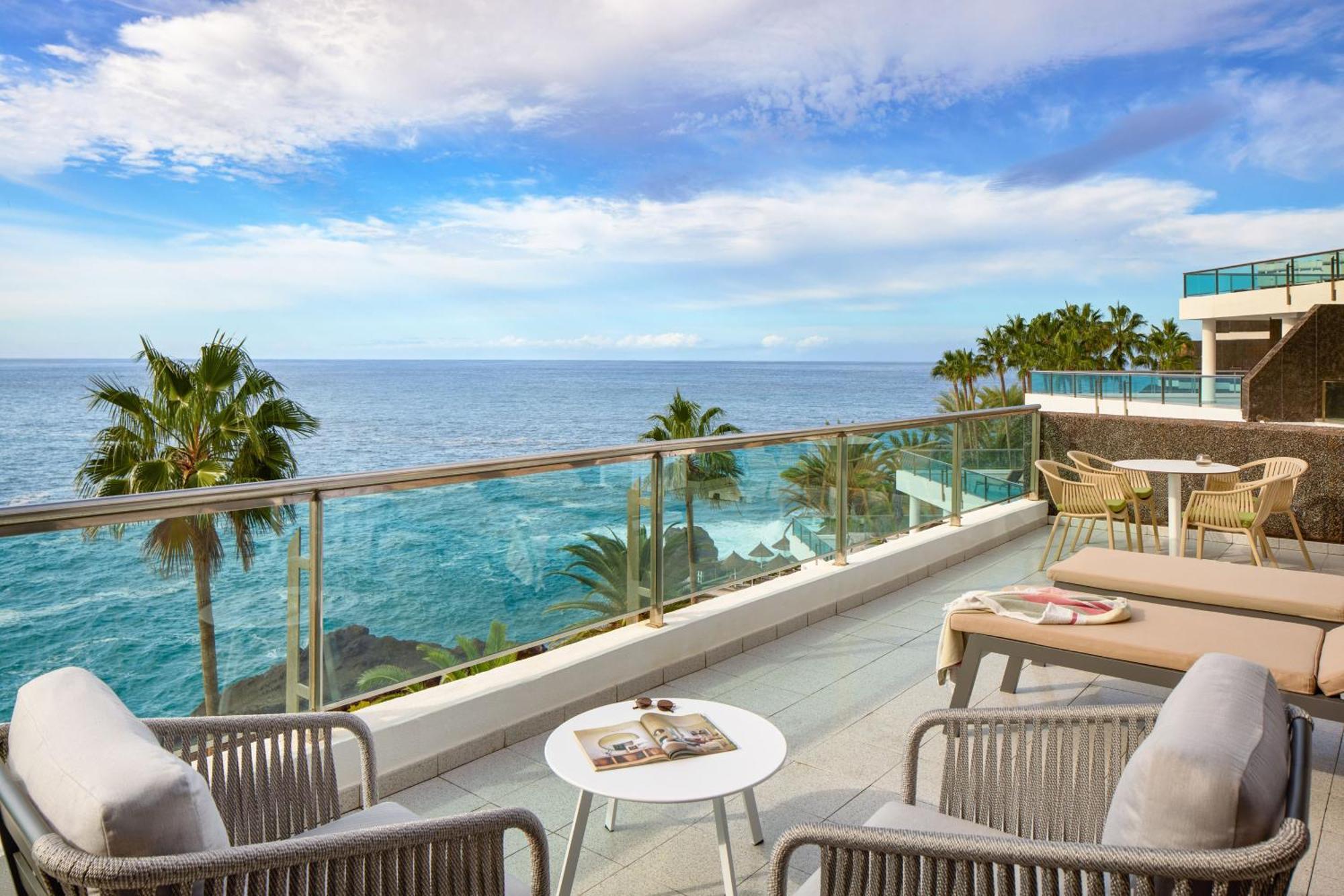 Premium Room Solarium Front Sea View