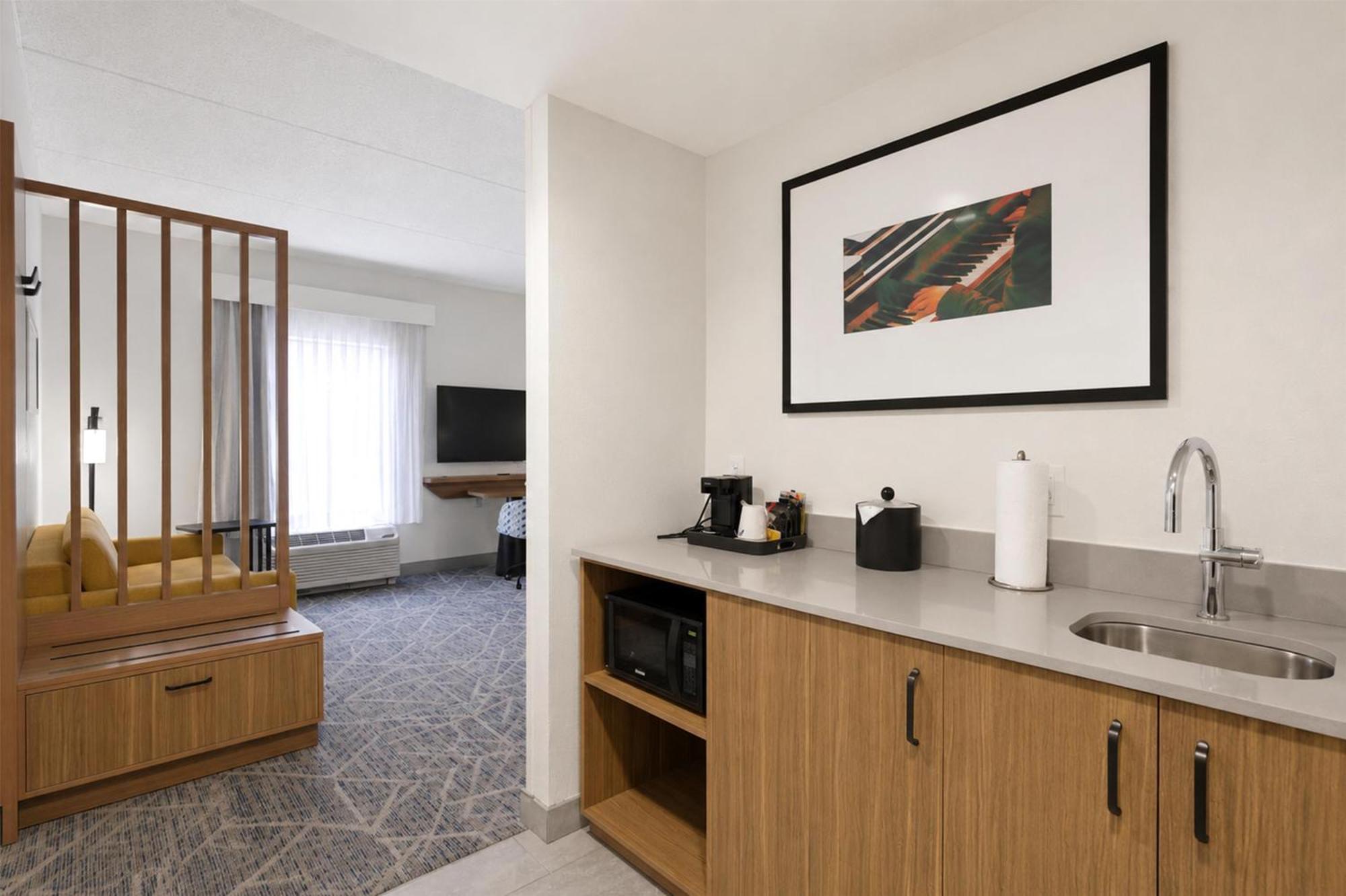 King Studio Suite Non-Smoking