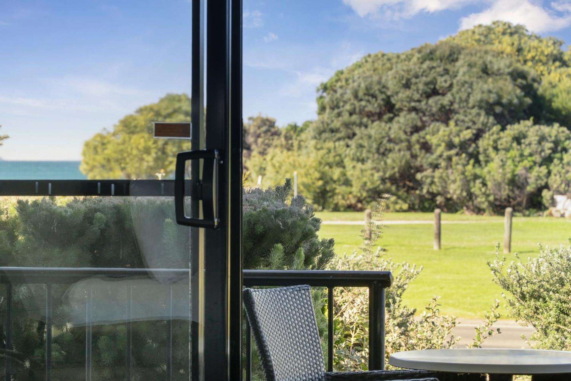 Garden View room Spa Bath & Patio