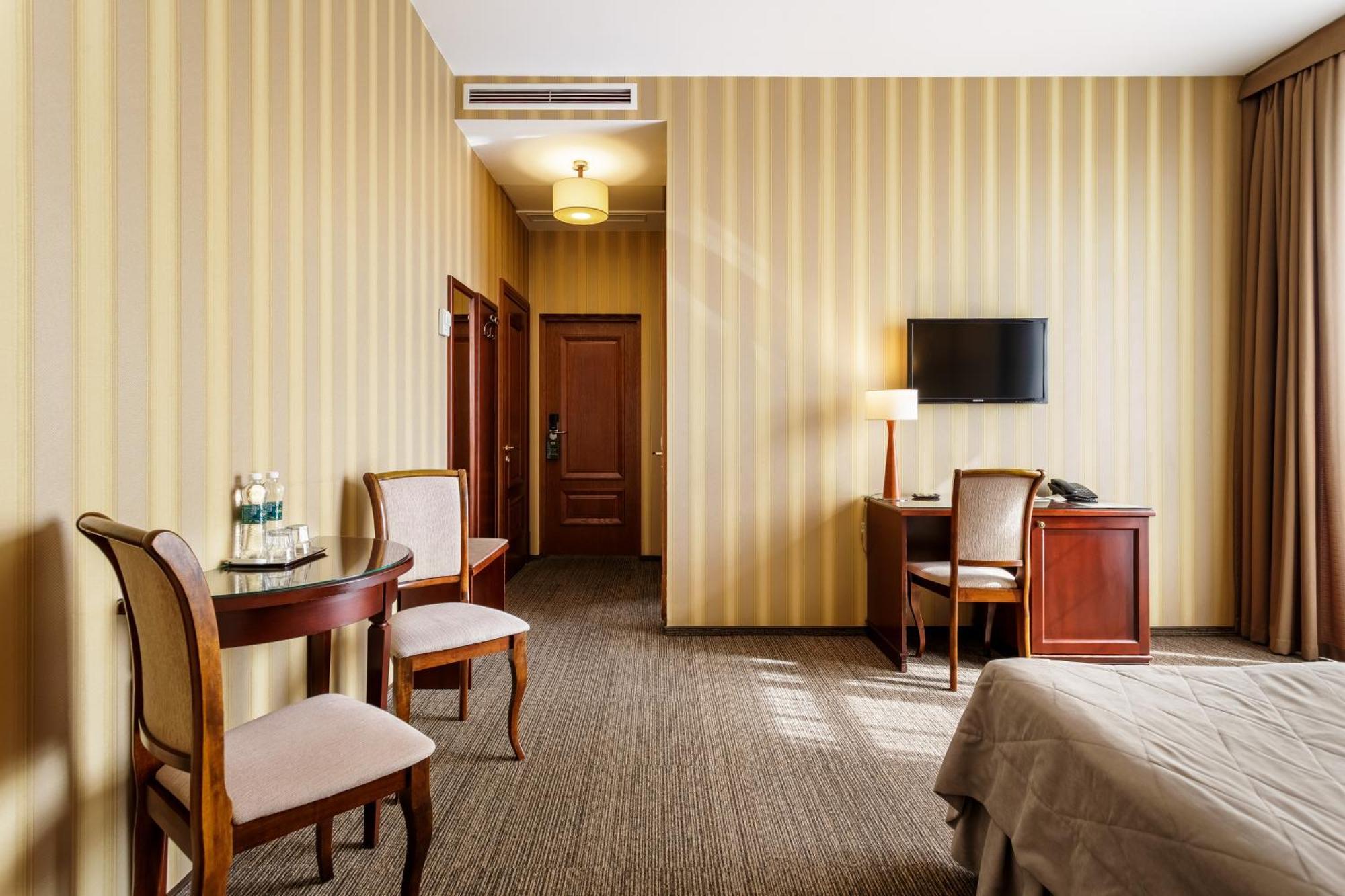 Superior Twin or Double Room