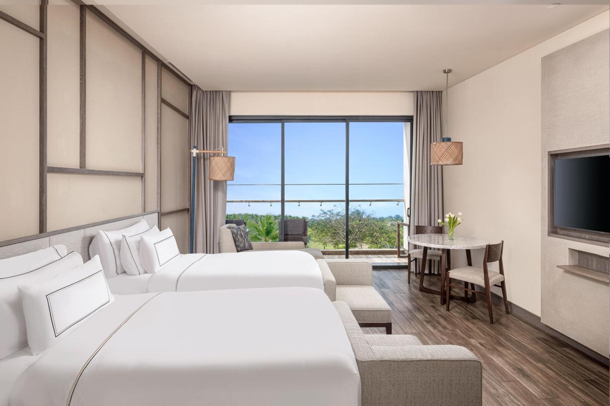 Deluxe Double or Twin Room Balcony Garden View