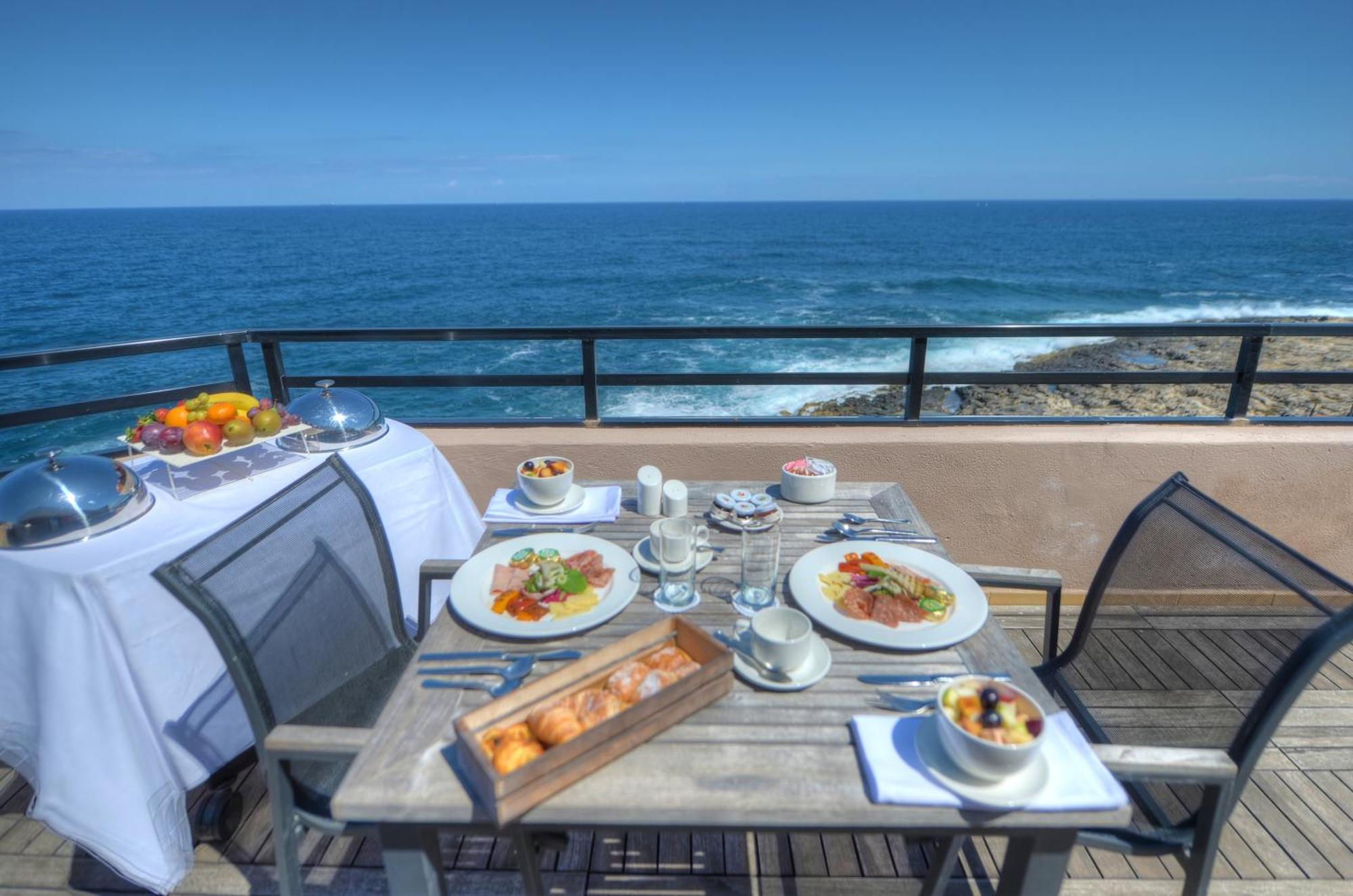 Suite Supérieure avec Terrasse - Vue sur Mer