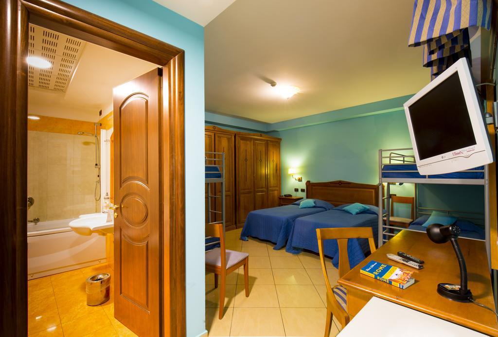 Bett im Frauenschlafsaal mit 6 Betten