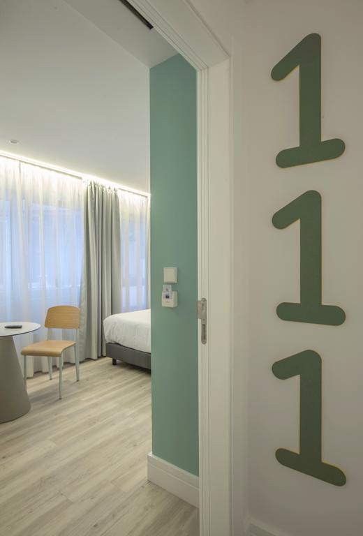Single Room,371161849:JPEG