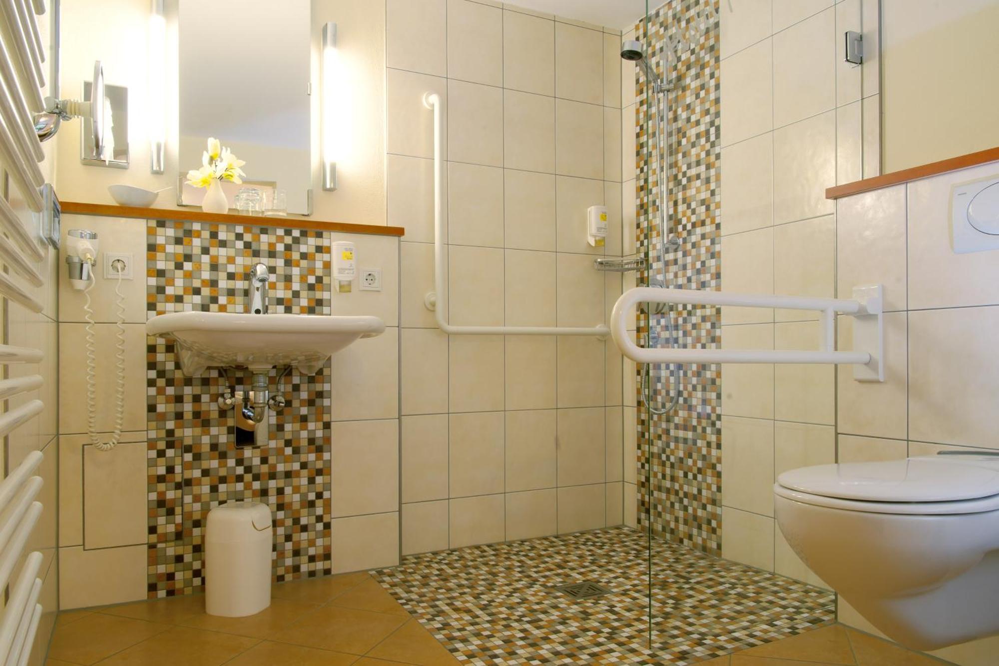 Double Room,378184444:JPEG