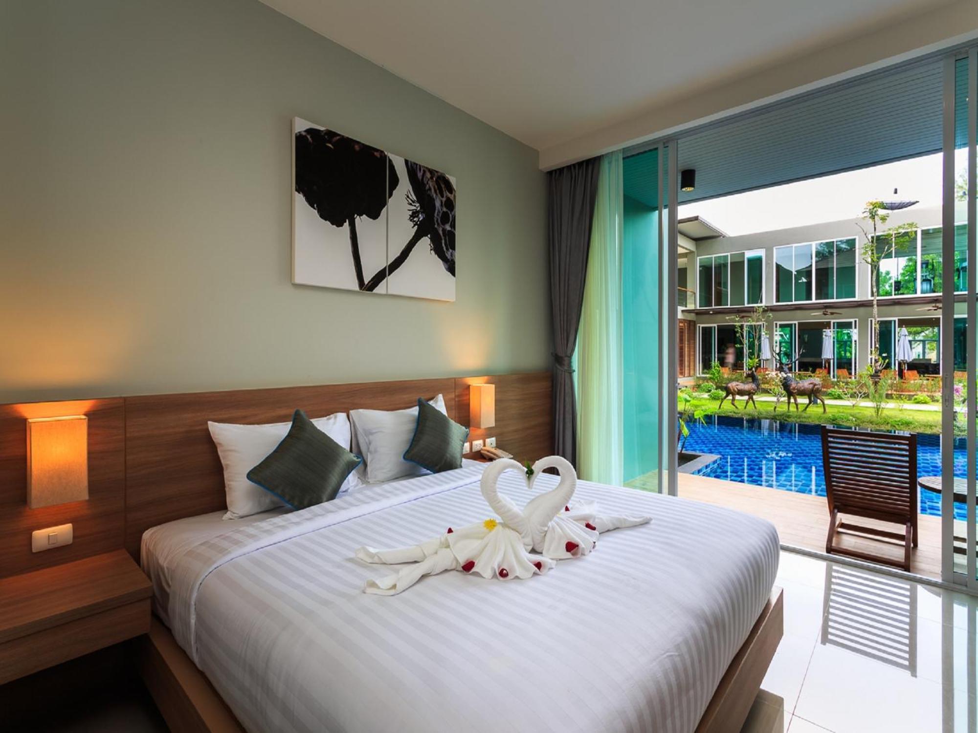 Deluxe Doppel-/Zweibettzimmer mit Zugang zum Pool
