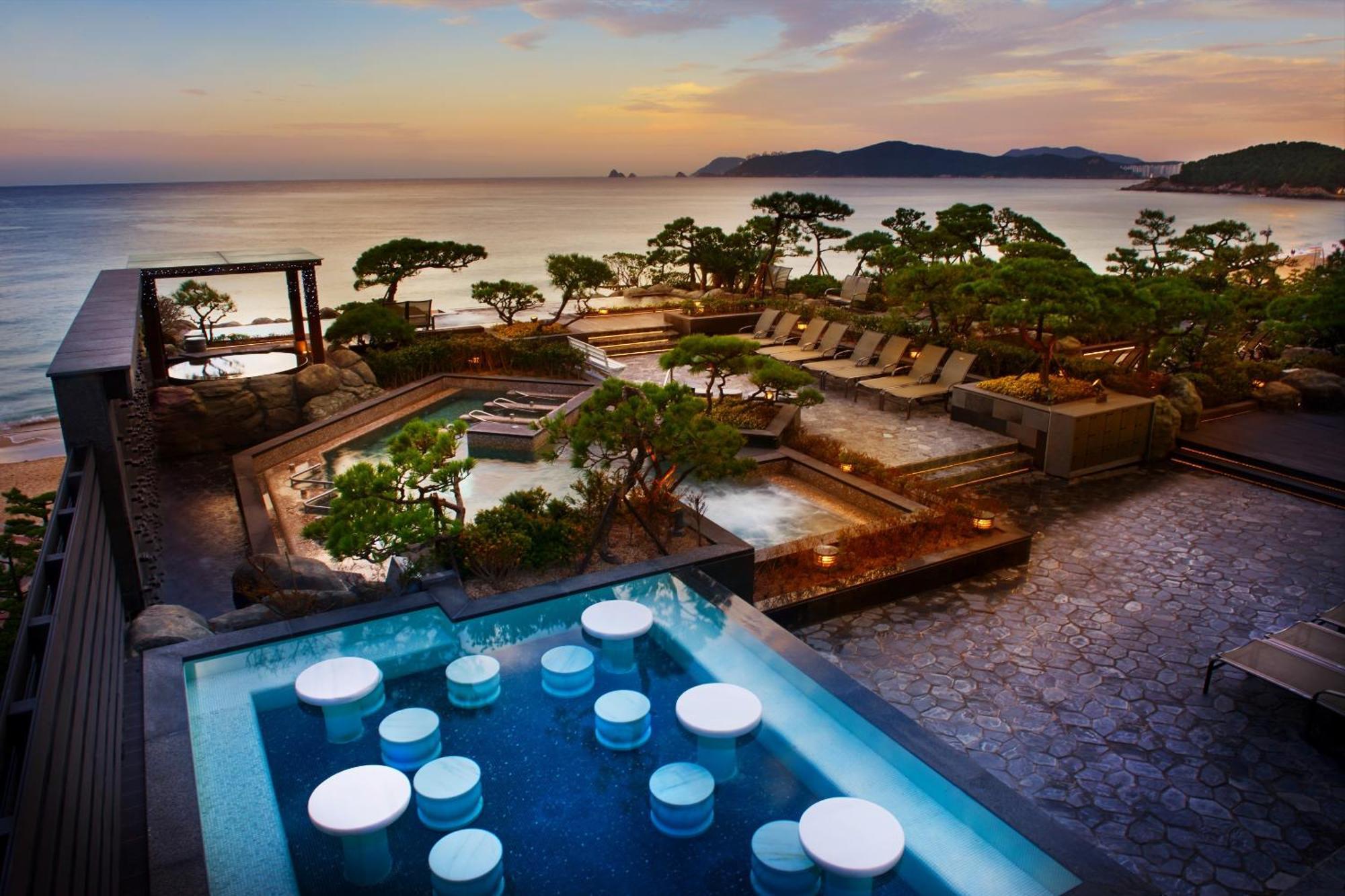 Junior Suite with Sea View - Main Building