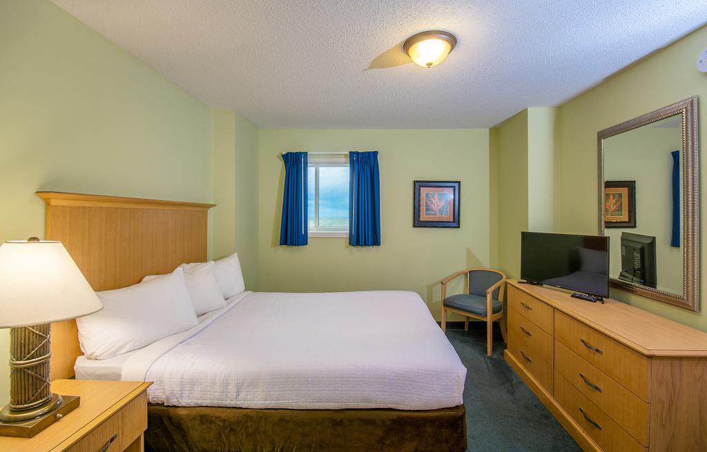 Oceanfront Deluxe Two Bedroom Condo