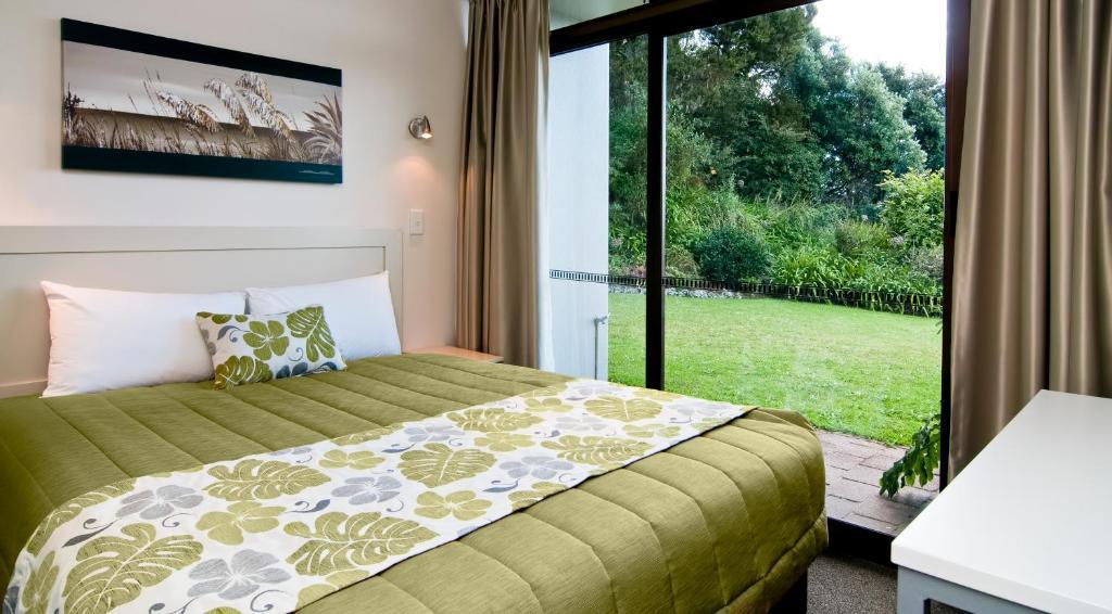 Deluxe Suite Sea View Water Front