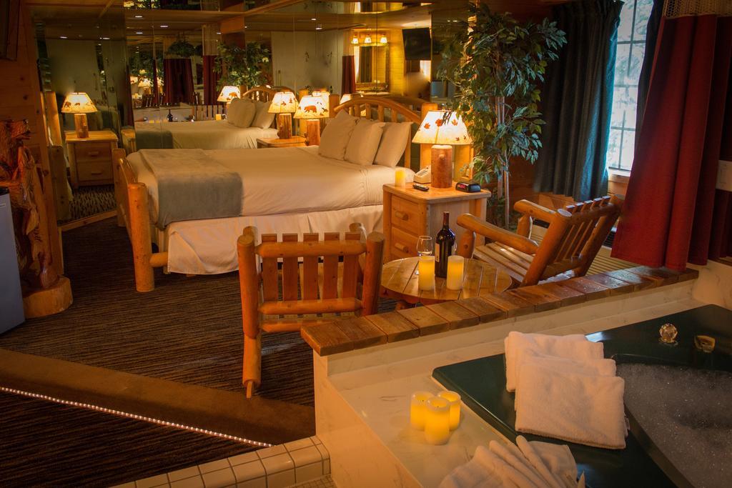 Hut Suite