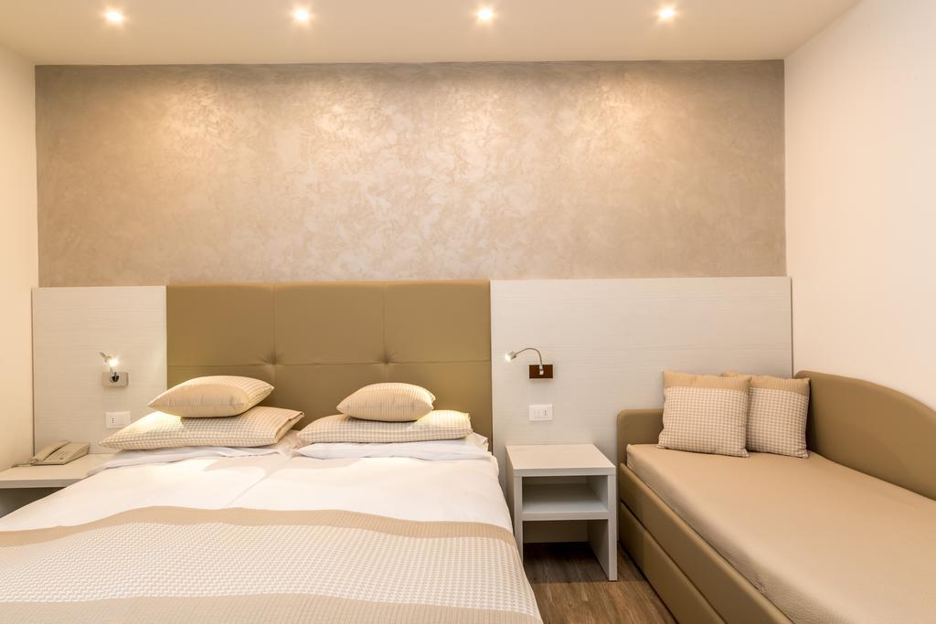 Luxury Quadruple Room,710800615:JPEG