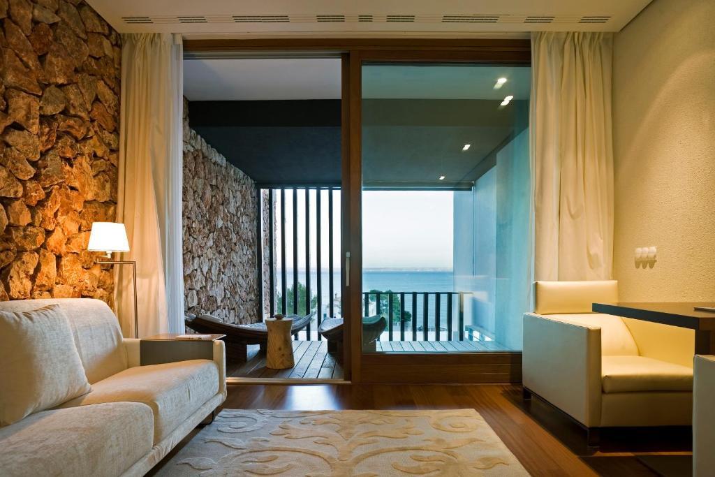 Habitación Doble Deluxe con Terraza y Piscina