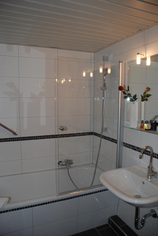 Standard Double Room,664744320:JPEG