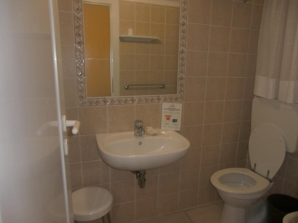 Comfort Quadruple Room,247208633:JPEG