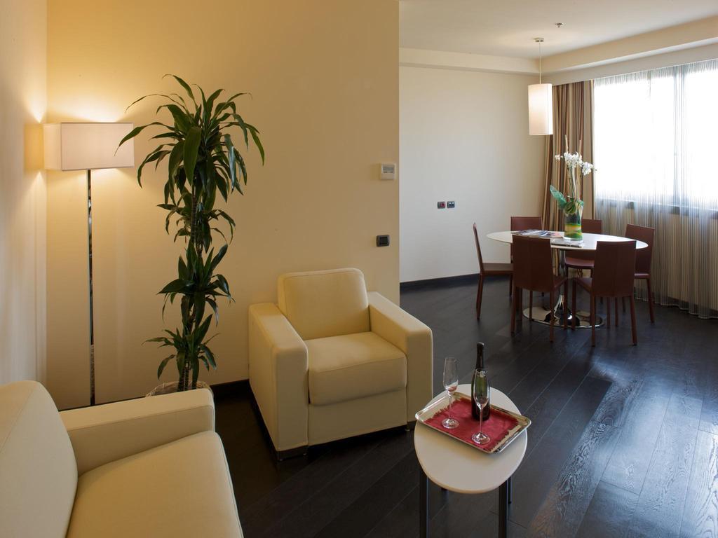 Presidential King Suite,250812149:JPEG
