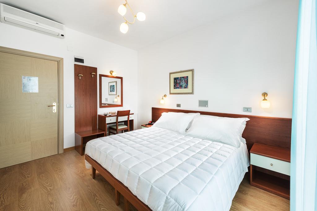 Double or Twin Room Balcony,1407691508:JPEG