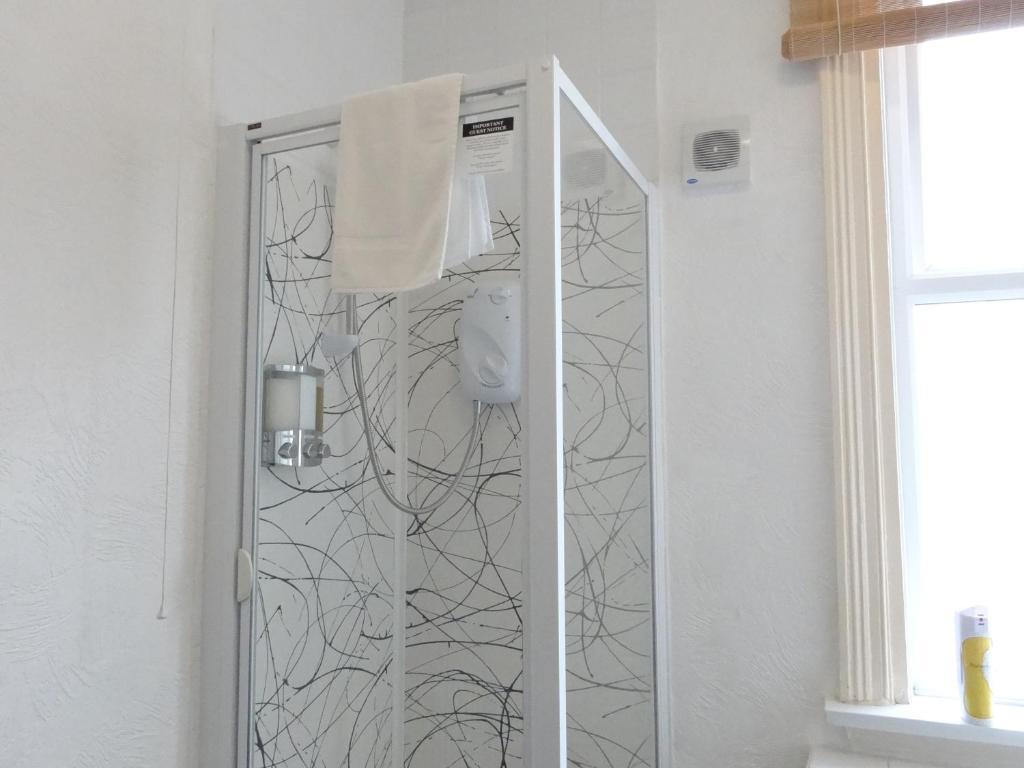 Habitación Familiar (2 adultos + 1 niño)