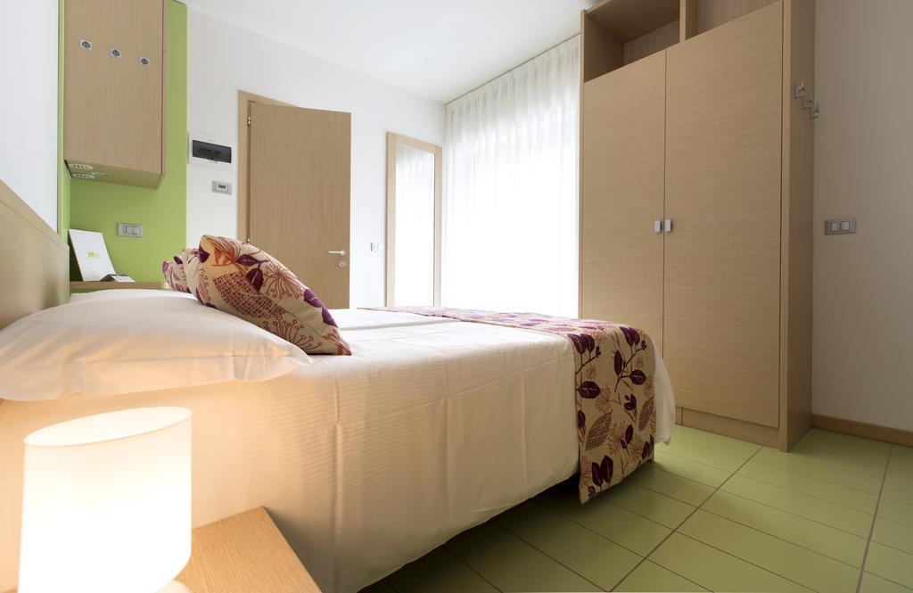 Doppelzimmer mit Balkon
