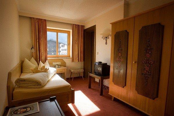 Executive King Room with Balcony - Non-Smoking