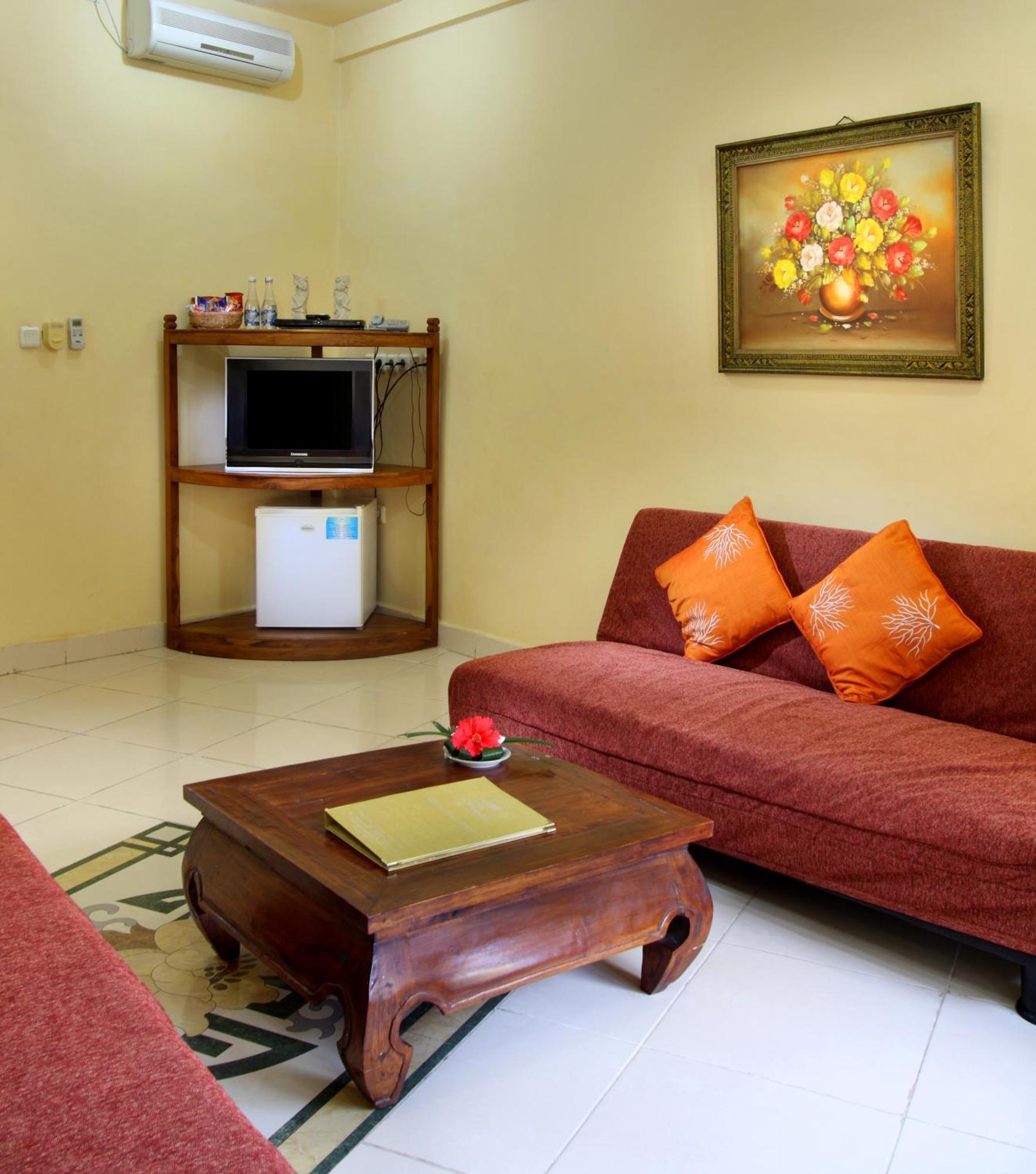Studio Suite,707177725:JPEG
