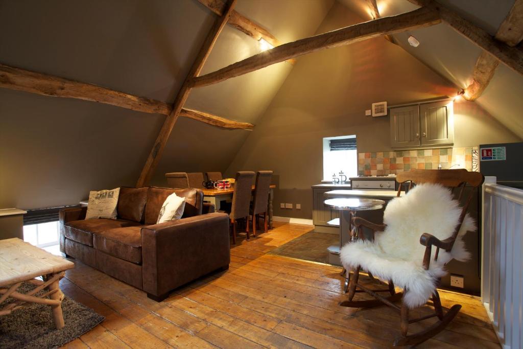 Three-Bedroom Cottage