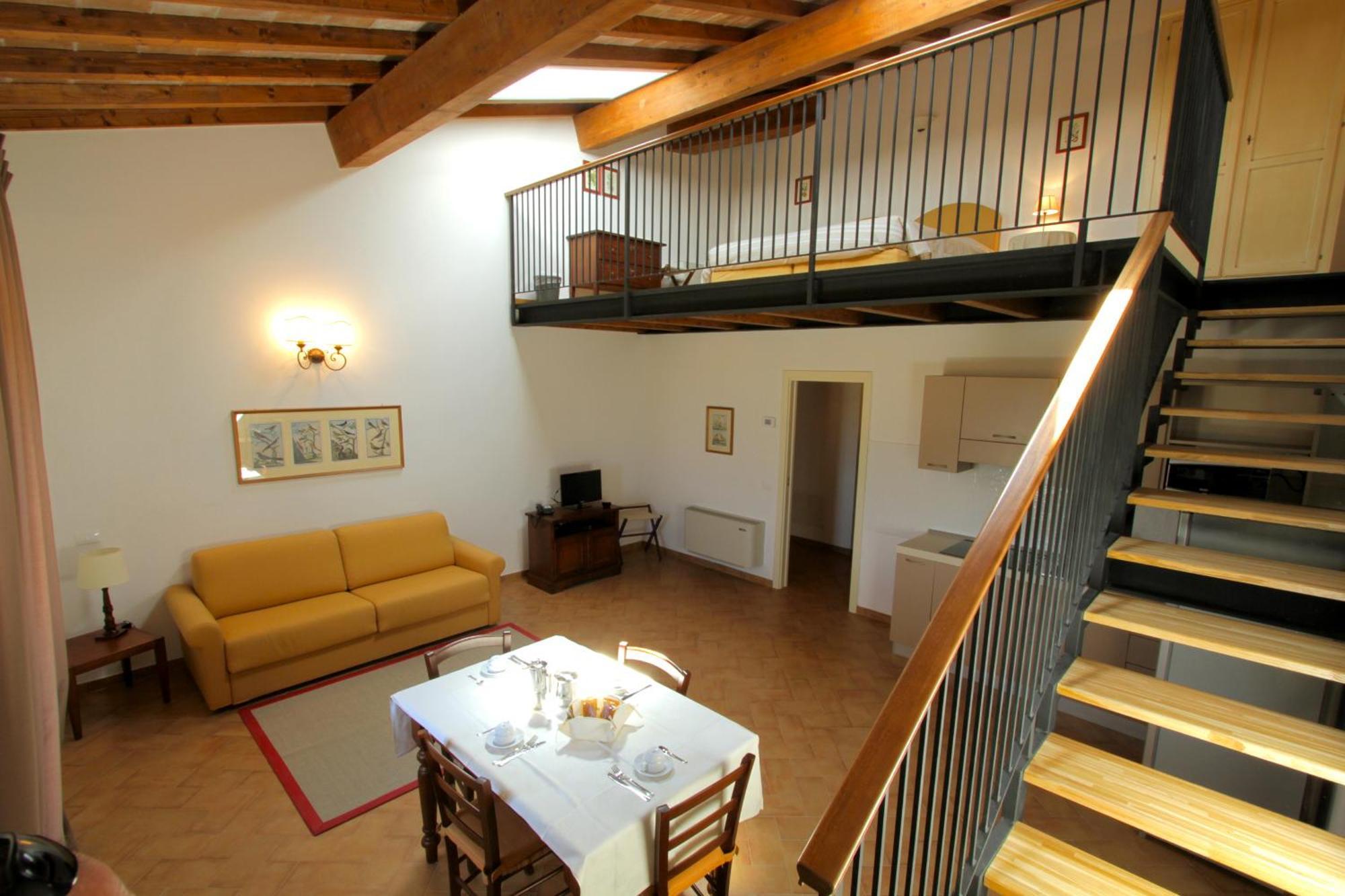 One-Bedroom Apartment Split Level,1498627765:JPEG