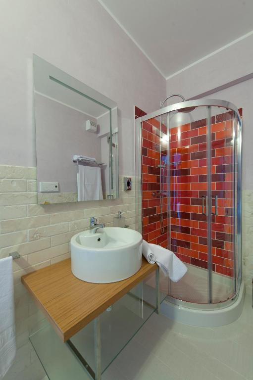 Dreibettzimmer mit Balkon