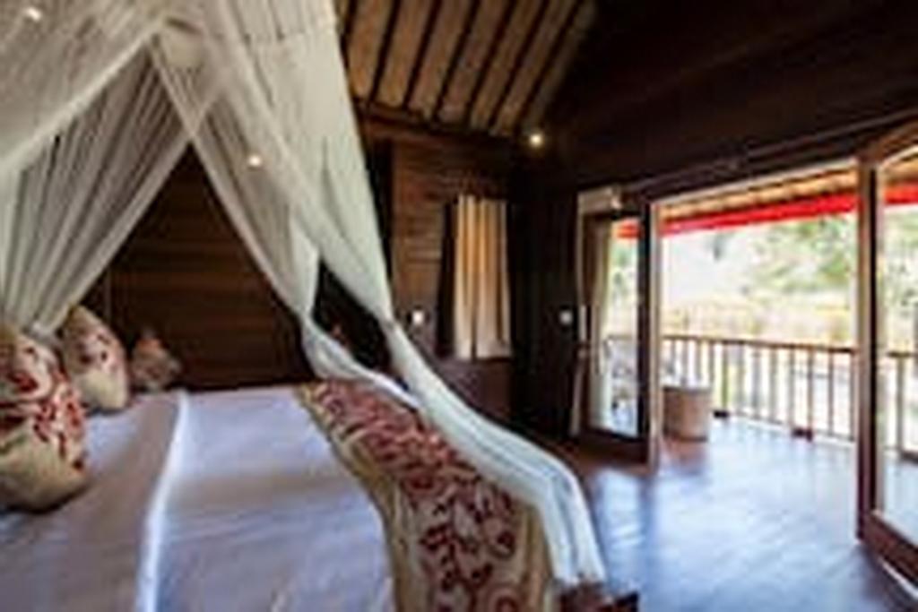 Deluxe Huisje met Uitzicht op het Zwembad
