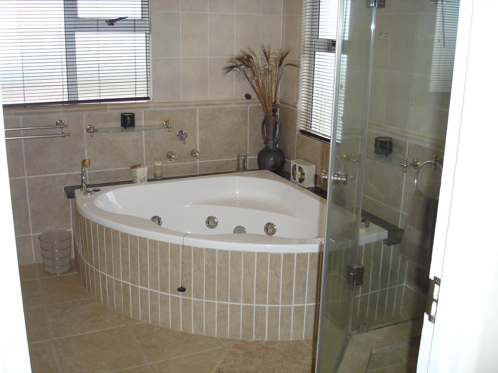 King Suite with Ocean View