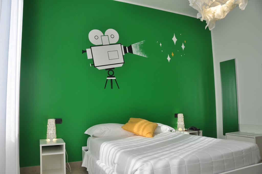 Superior Single Room,701342110:JPEG