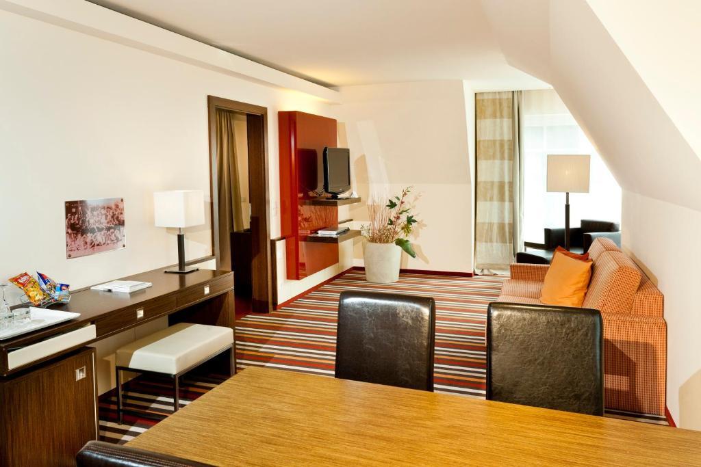 Junior Suite Balcony,43108840:JPEG