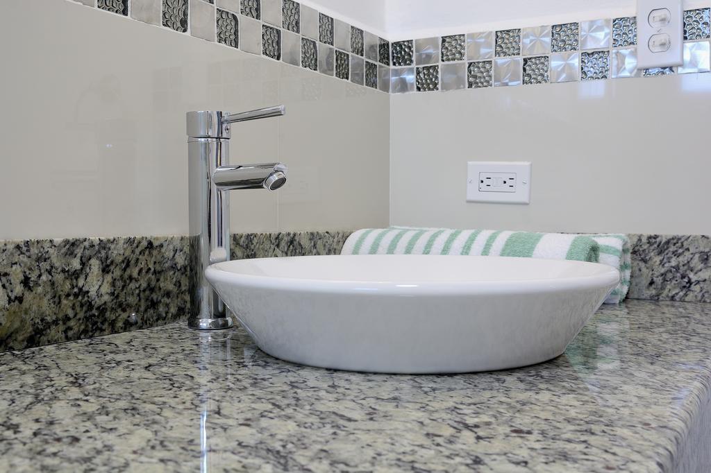 Habitación Deluxe frente al mar con balcón privado