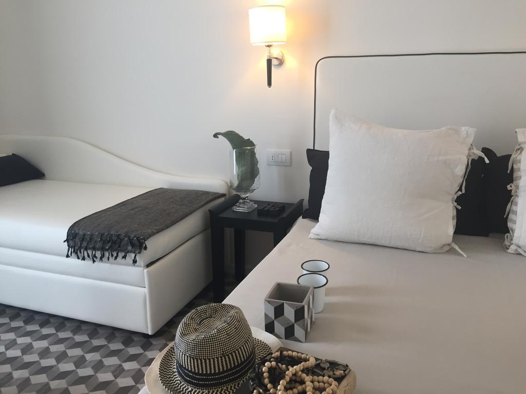 Triple Room,1589593673:JPEG