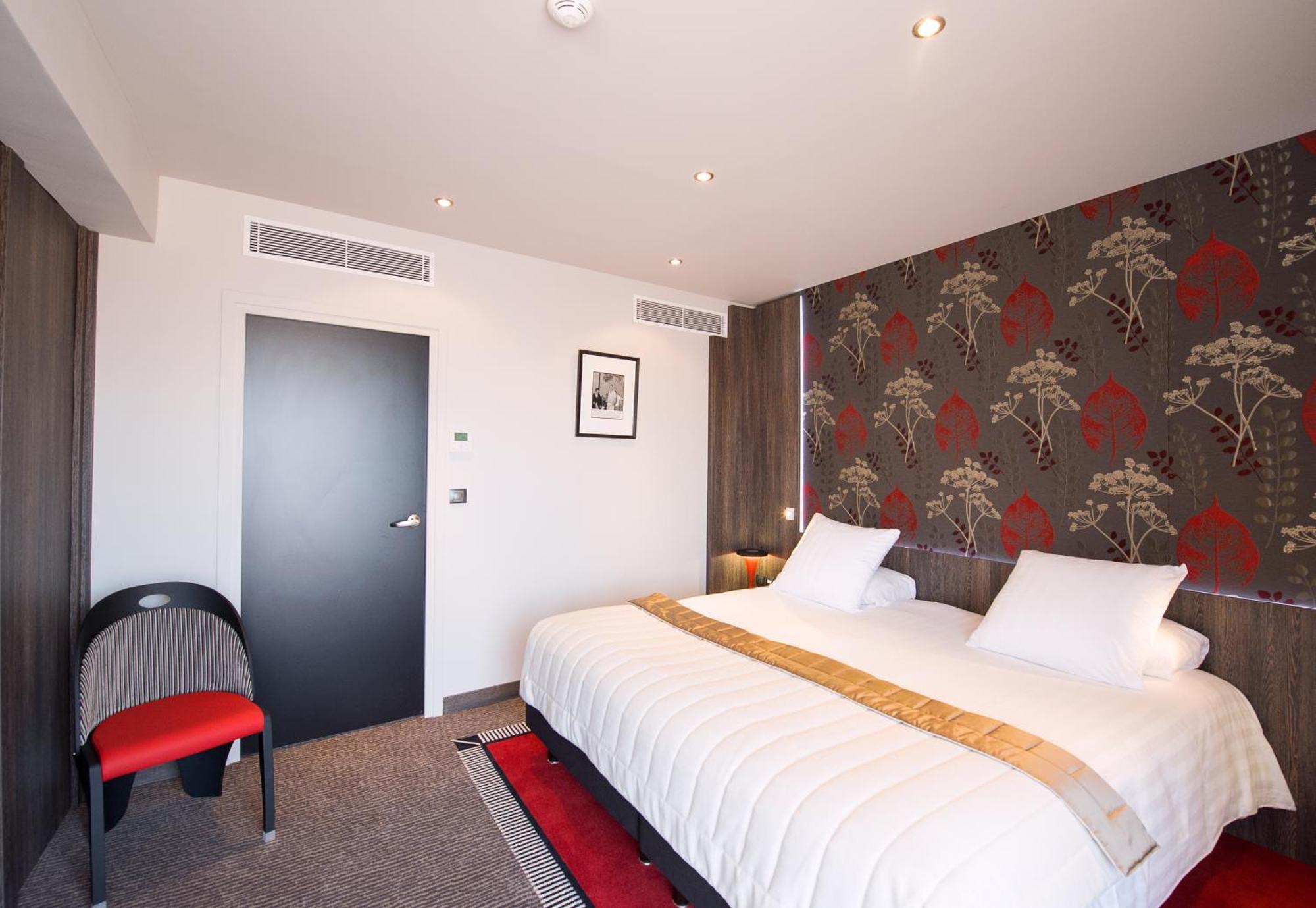 Suite Terrace,1273824841:JPEG