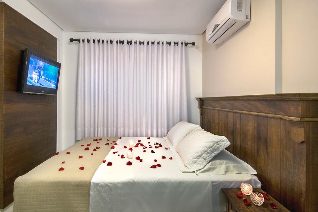 Deluxe Room with Bath