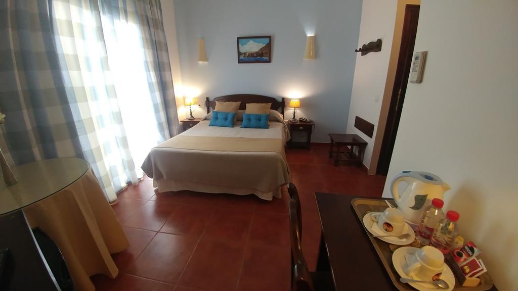 Standard Double or Twin Room,379000339:JPEG