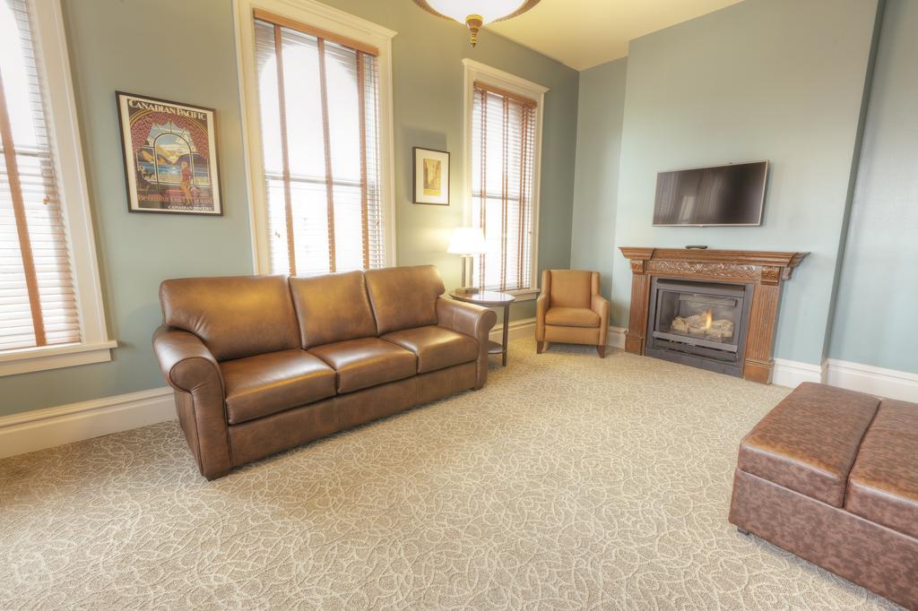 King Suite