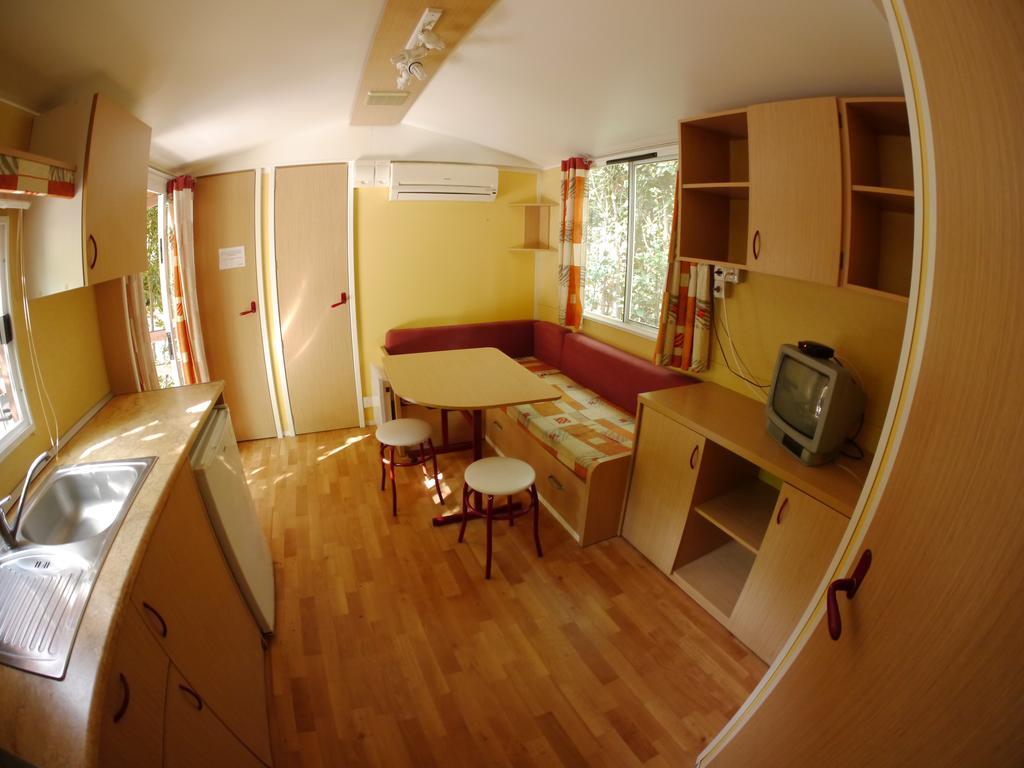 Mobile Home,382154122:JPEG