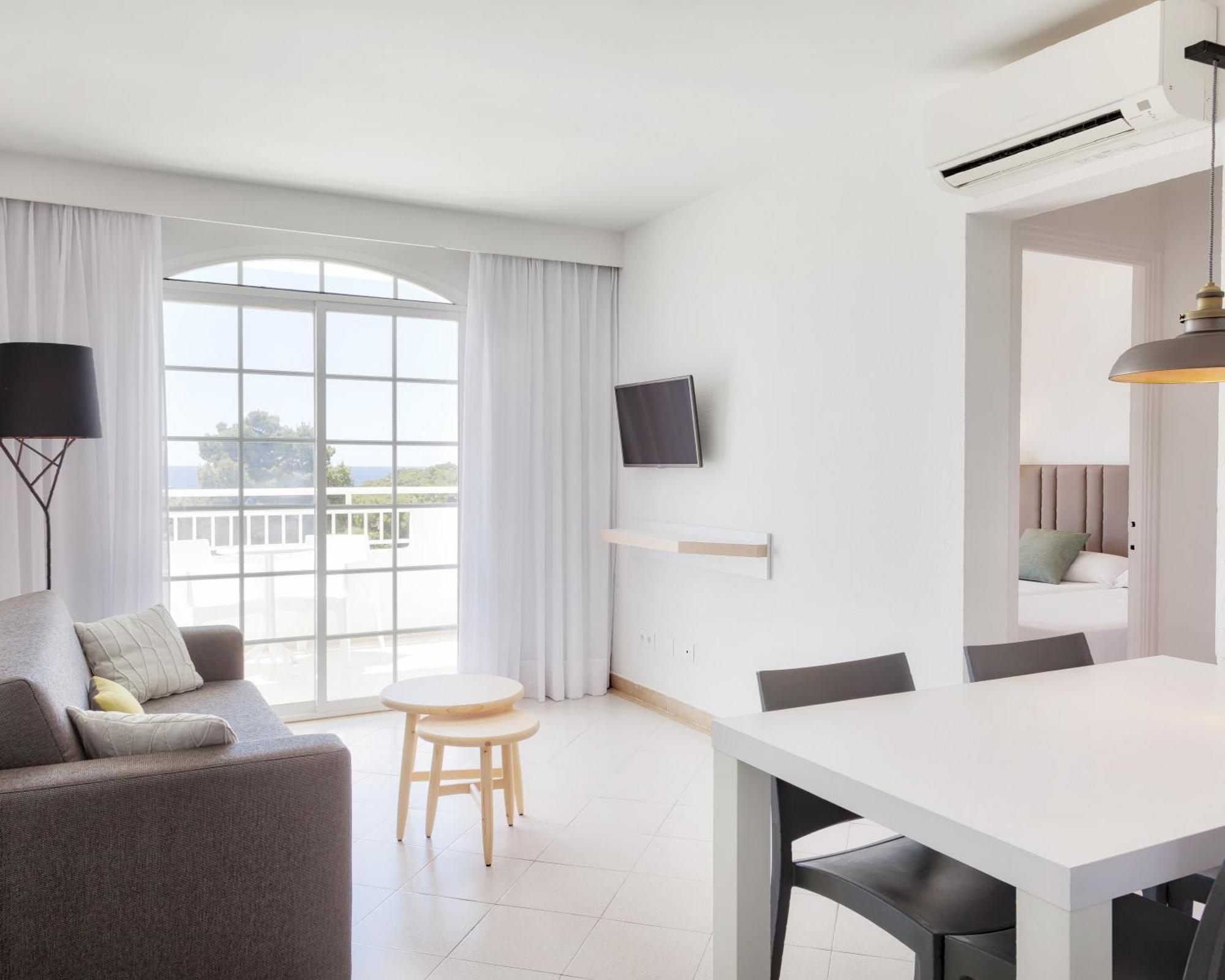 Appartement met 2 Slaapkamers en Uitzicht op het Zwembad (5 Volwassenen)